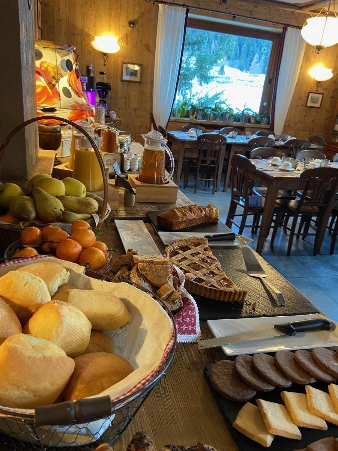 Laghetto Alpine Hotel & Restaurant ブリュソン エクステリア 写真