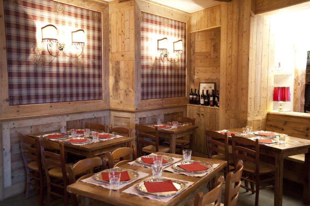 Laghetto Alpine Hotel & Restaurant ブリュソン エクステリア 写真