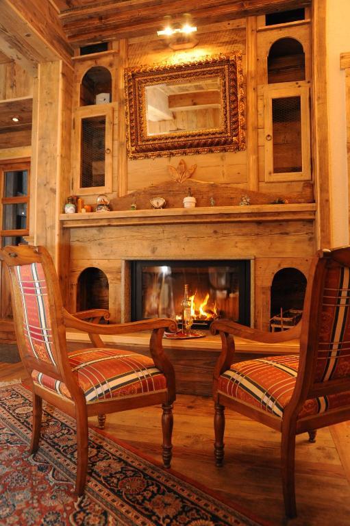 Laghetto Alpine Hotel & Restaurant ブリュソン エクステリア 写真